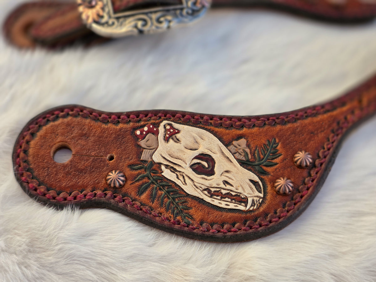 Fox Skull spur straps